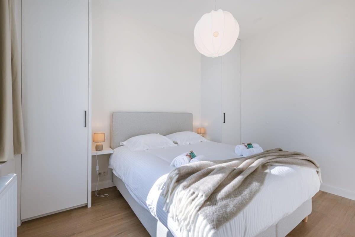 Huswell - Beautiful Vacation 'valkehuisje' In *